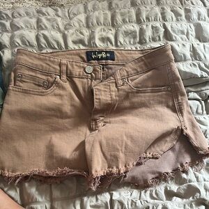 Indigo Rein Women's Tan Frayed Hem Shorts